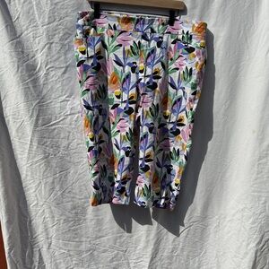 Chico’s Tropical Botanical Print Pull On Cropped Pants Multicolor
